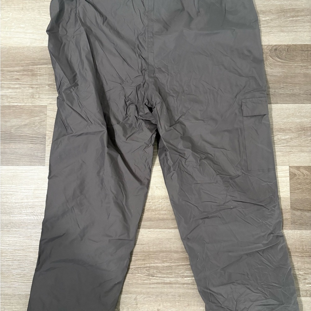 Coleman Men's Gray Cargo Pants - Picture 6 of 9
